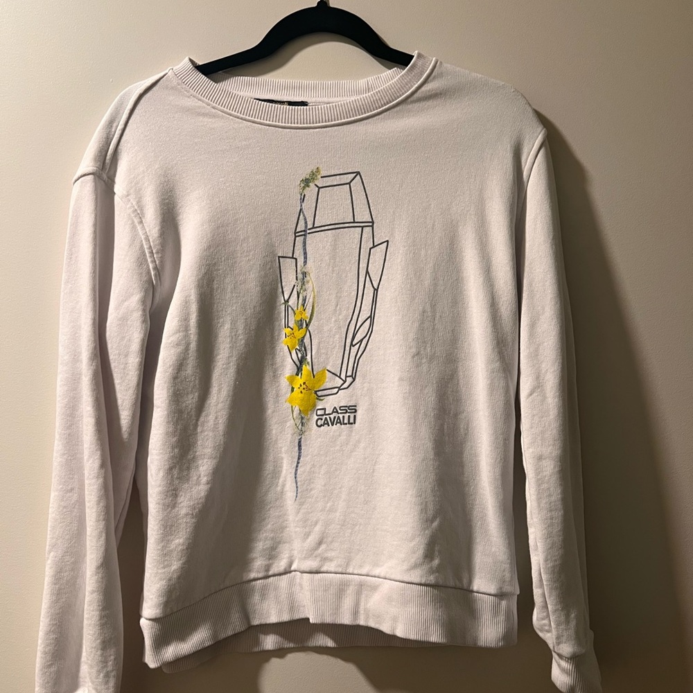 Cavalier Sweater S size, I love it but selling because I don’t like the color.